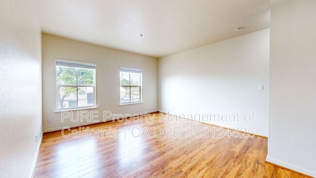 110 5th St Santa Rosa, CA 95401 photo 5