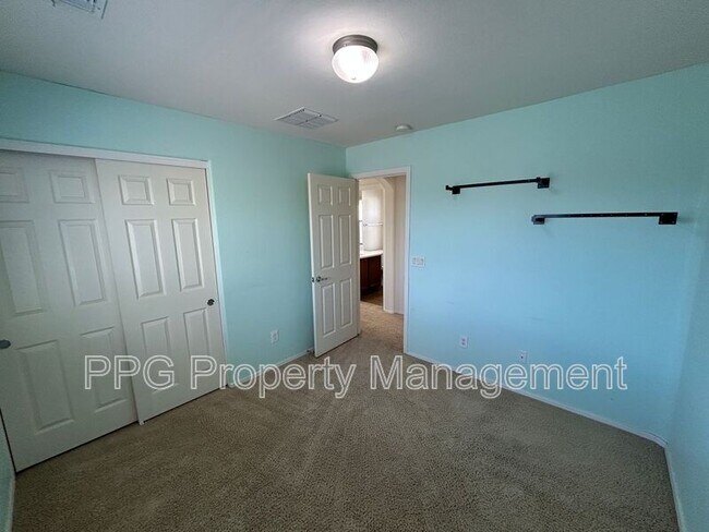 15005 N 142nd Ln Surprise, AZ 85379 photo 3