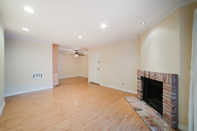 1760 S El Camino Real Encinitas, CA 92024 photo 3