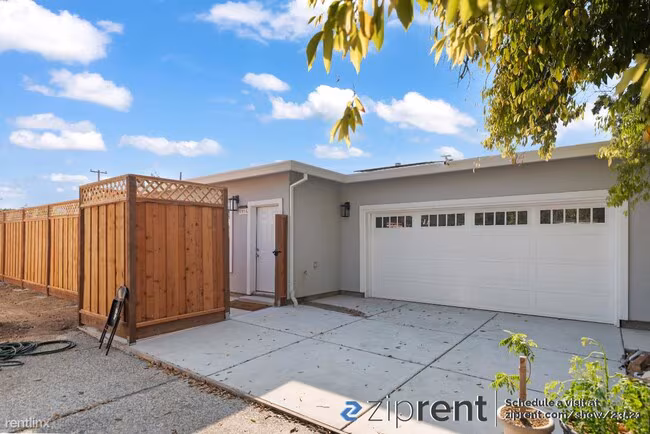 881 Kenneth Avenue, Campbell, CA 95008 photo 3