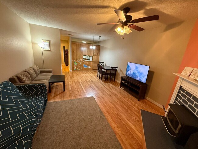 14425 Northeast 40th Street, Bellevue, WA 98007 photo 4