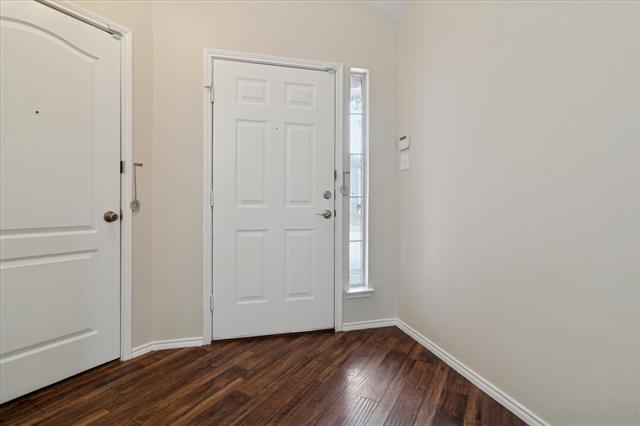 2060 Falls Creek Drive, Little Elm, TX 75068 photo 3
