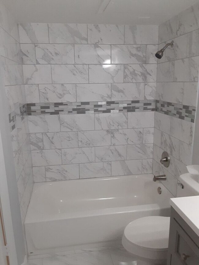 18333 Roehampton Dr Dallas, TX 75252 photo 4
