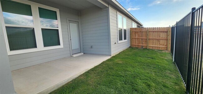 2345 Moon Tower Trl Leander, TX 78641 photo 2