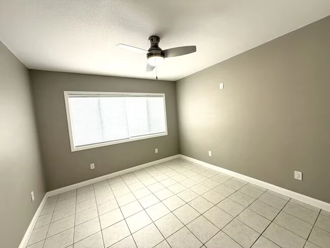 2028 Auseon Ave Oakland, CA 94621 photo 3