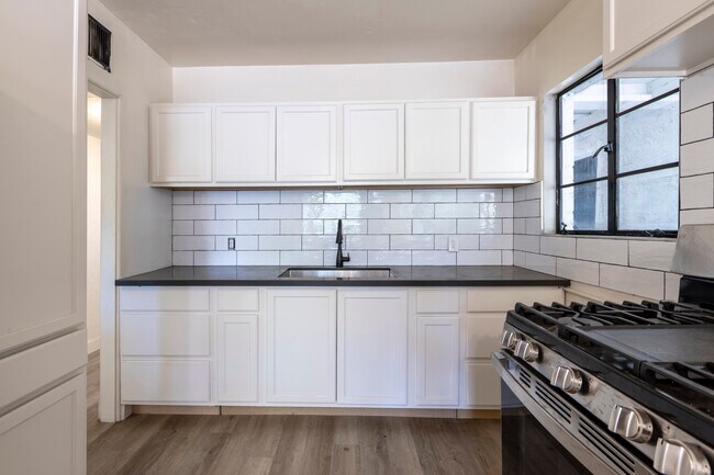 1324 East Hall Street, Tempe, AZ 85281 photo 3