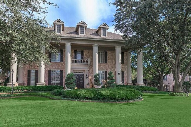 2355 N Hwy 360 Grand Prairie, TX 75050 photo 3