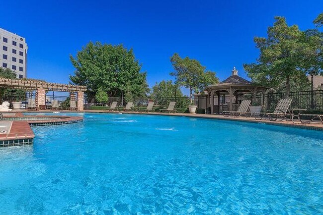2355 N Hwy 360 Grand Prairie, TX 75050 photo 4