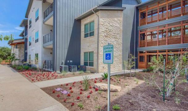 28725 Ranch Rd 12 Dripping Springs, TX 78620 photo 3