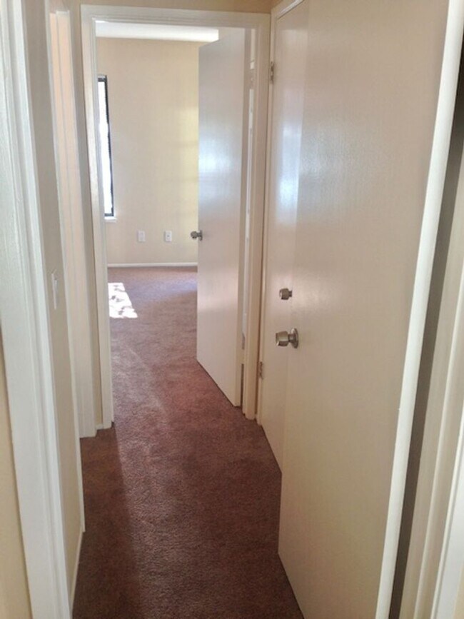 902 Dover, Hercules, CA 94547 photo 5