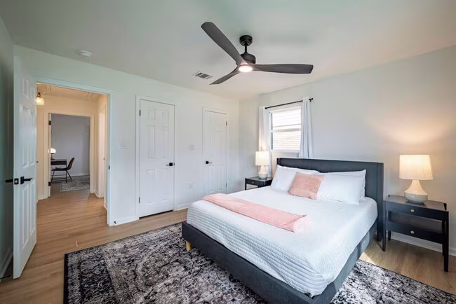 10058 Timberoak Drive, Houston, TX 77080 photo 4