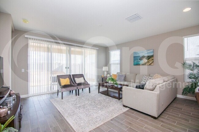 7819 S 44th Ln Phoenix, AZ 85339 photo 3