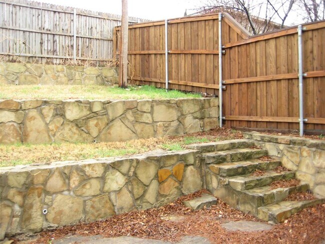 2301 Fall Court, Fort Worth, TX 76133 photo 2