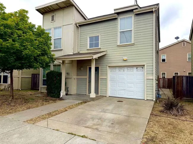 2941 Chavez Ln Richmond, CA 94804 photo 2
