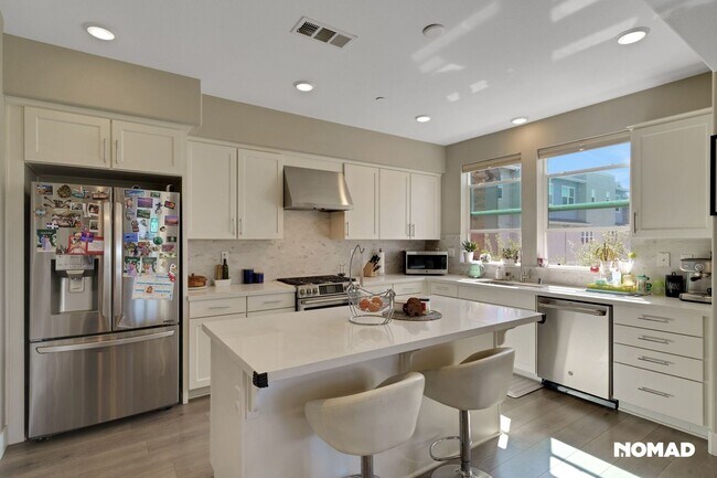 Charming 3BR 3.5 Bath Townhome in Sunnyvale photo 4