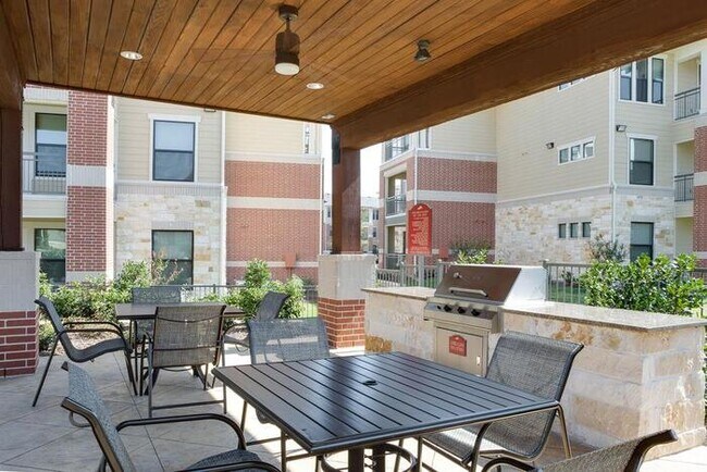 4900 Windhaven Pkwy Lewisville, TX 75056 photo 2