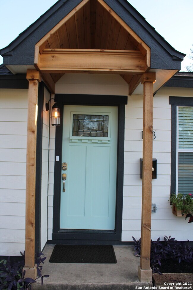 108 Kathy Dr San Antonio, TX 78223 photo 2