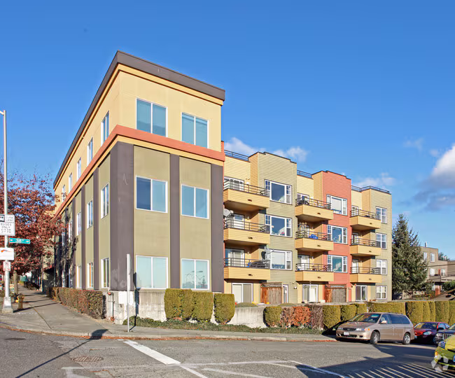 Northbridge Apartments photo 4