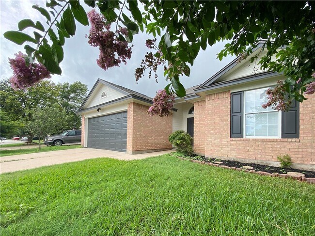811 Sonny Dr Leander, TX 78641 photo 2