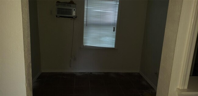 302 71st Street, Houston, TX 77011 photo 2