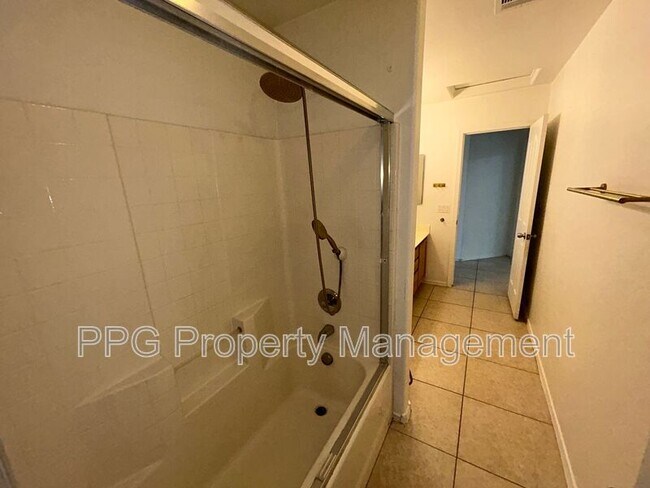 7108 W Fawn Dr Phoenix, AZ 85339 photo 5