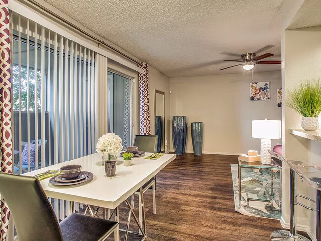 Newport Apartments photo 3