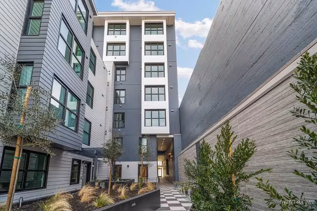 1863 Mission Street, San Francisco, CA 94103 photo 2