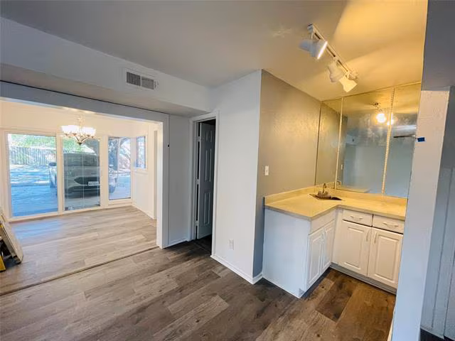 5612 Marina Drive, Garland, TX 75043 photo 5