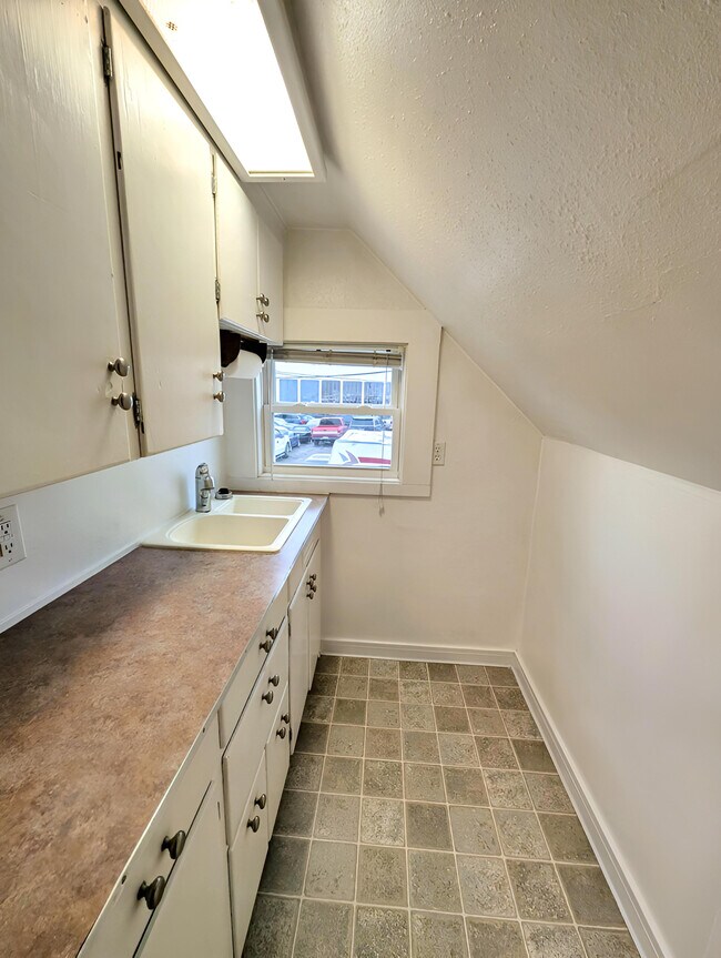 306 2nd Street Northeast, Auburn, WA 98002 photo 4