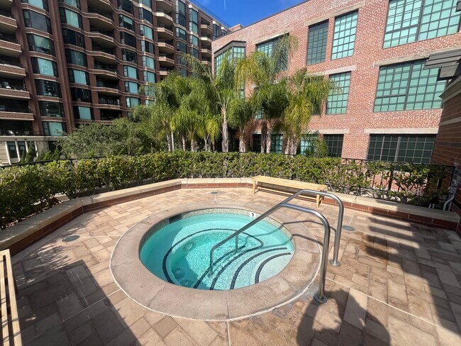 500 W Harbor Dr San Diego, CA 92101 photo 3