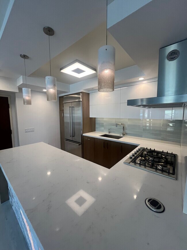 500 W Harbor Dr San Diego, CA 92101 photo 5