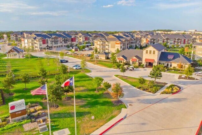 7740 183A Leander, TX 78641 photo 3