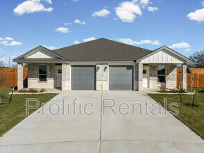 111 Logan Ct Copperas Cove, TX 76522 photo 2
