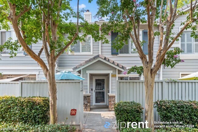2bd/2.5ba Santa Teresa Townhouse photo 3