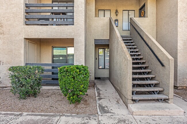 1241 N 48th St Phoenix, AZ 85008 photo 4