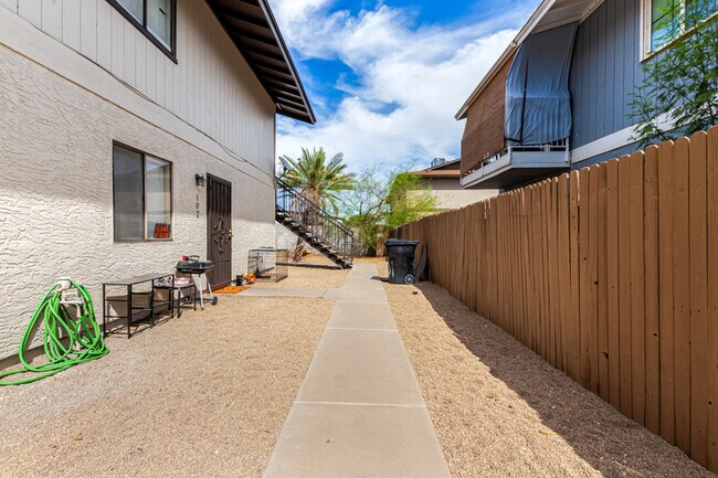 53 N San Jose Mesa, AZ 85201 photo 4