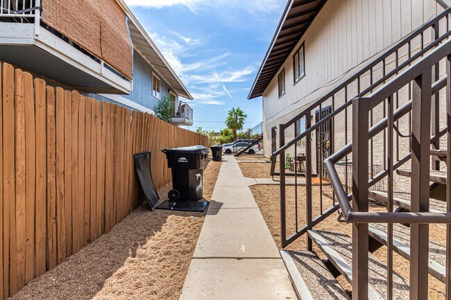 53 N San Jose Mesa, AZ 85201 photo 5