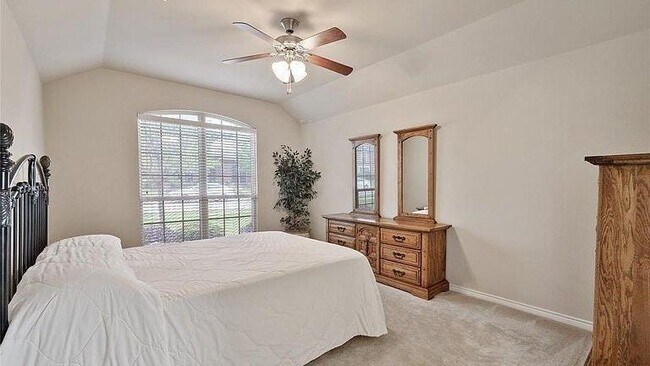 1216 Lost Valley Drive, Royse City, TX 75189 photo 2