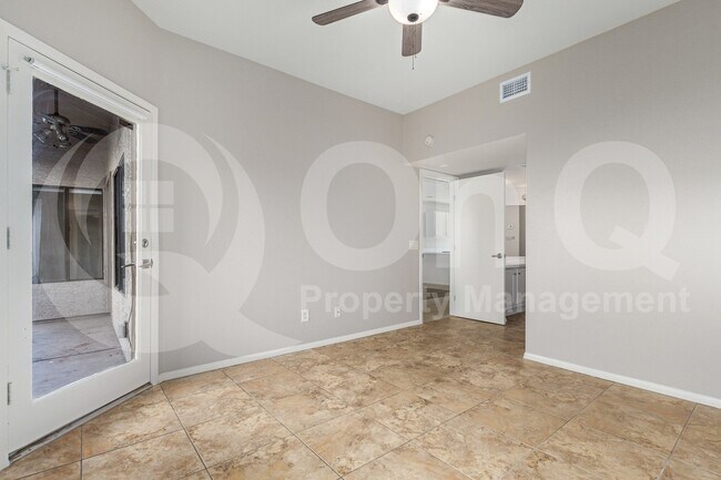 11666 N 28th Dr Phoenix, AZ 85029 photo 4