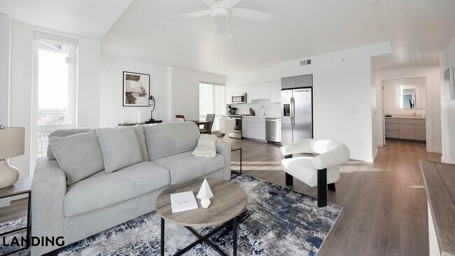 707 S Farmer Ave Tempe, AZ 85281 photo 3