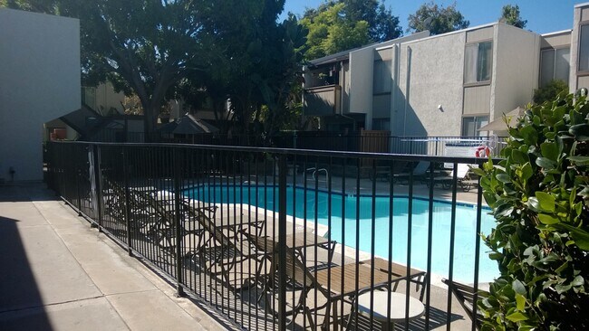 3550 Ruffin Rd San Diego, CA 92123 photo 4