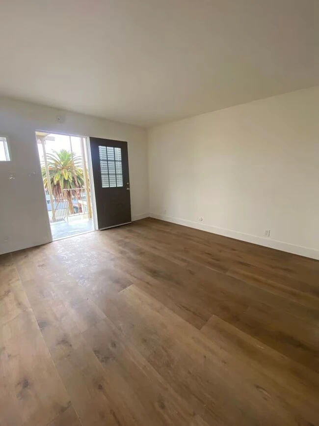 2140 California St Concord, CA 94520 photo 2