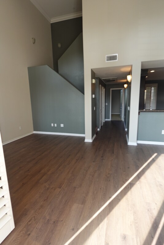 8894 Spectrum Center Blvd San Diego, CA 92123 photo 2