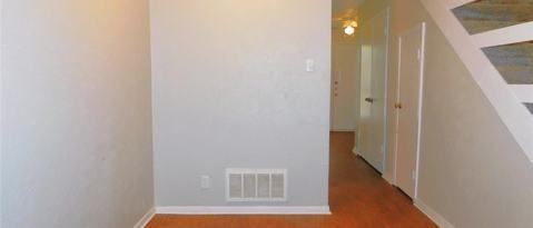 1911 Kingswood Court, Denton, TX 76205 photo 5