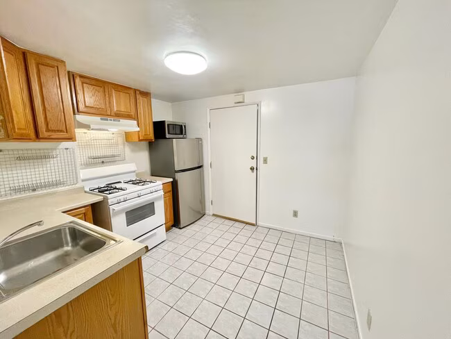 743-745 11th Ave San Francisco, CA 94118 photo 5