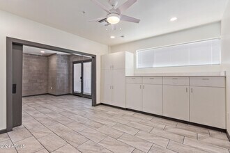 129 N 11th Ave Phoenix, AZ 85007 photo 4