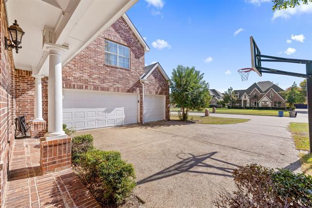 2021 Country Brook Lane, Allen, TX 75002 photo 5