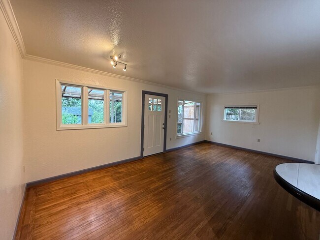 8121 El Rancho Dr Cotati, CA 94931 photo 4