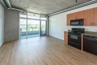 1080 Park Blvd San Diego, CA 92101 photo 3