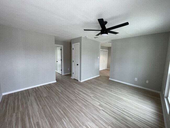 1603 Benttree Dr Killeen, TX 76543 photo 2